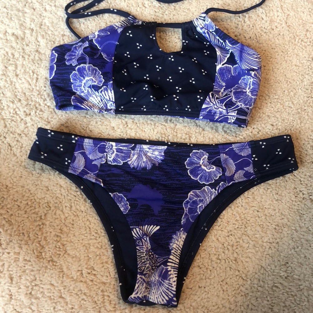 Bathing suit